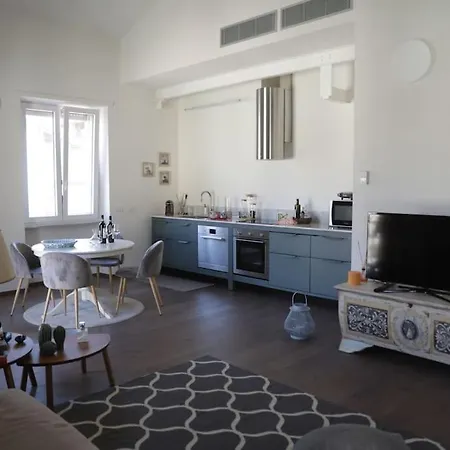 Apartment Moderno Attico In Centro Storico