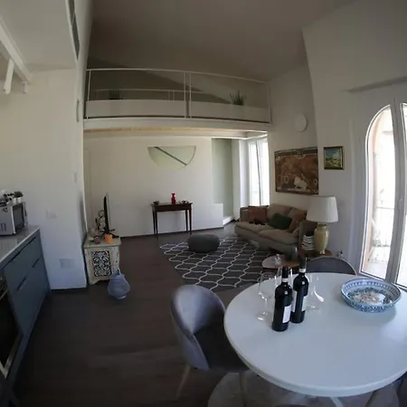 Apartment Moderno Attico In Centro Storico